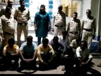 Action of Deori police on crimes, 240 liters of liquor seized, 11 gamblers arrested