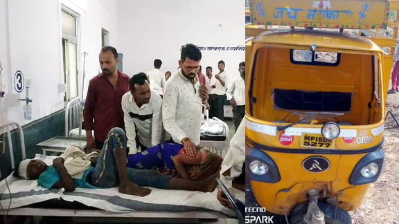 Three wheeler full of workers overturned, 20 injured, 9 in critical condition