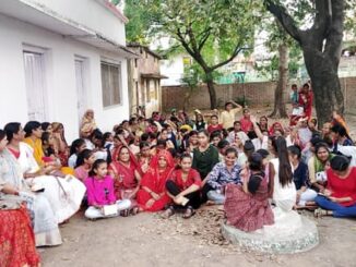 Demonstration of Anganwadi workers and assistants demanding salary hike, Ladli Lakshmi support them