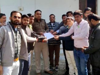 Deori Shramjeevi Journalist Association submitted a memorandum in protest against atrocities on journalists.