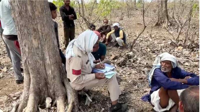 Bodies of a tribal boy and girl found hanging from a teak tree in Naranpur.